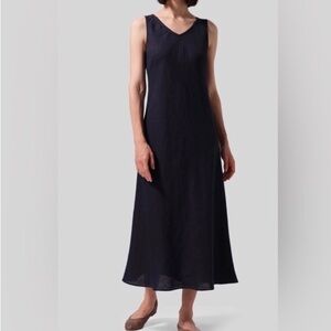 Nikki Valentine Irish Elegant Embroidery Linen Sleeveless V-Neck Dress 12